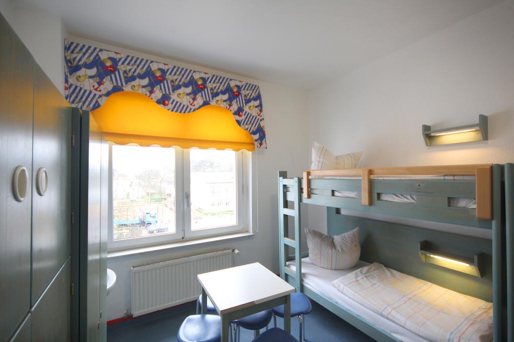 Djh Hostel