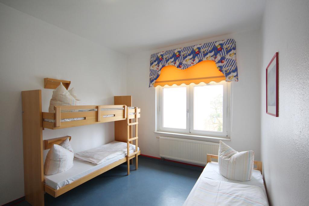 Hostel Djh *